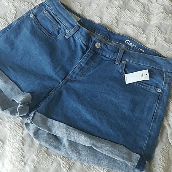 GAP Pants - GAP jean shorts NWT